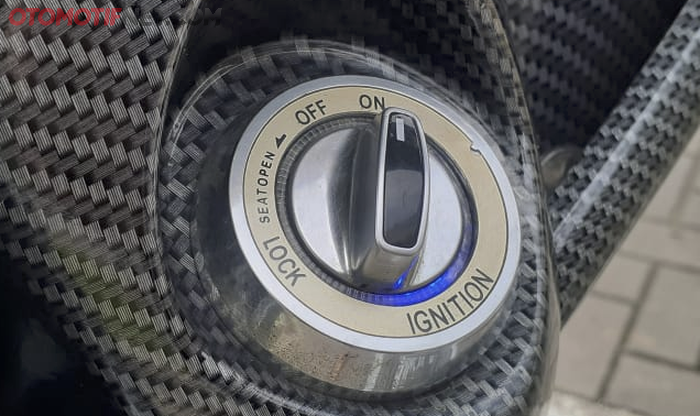 Yamaha NMAX pakai keyless aftermarket