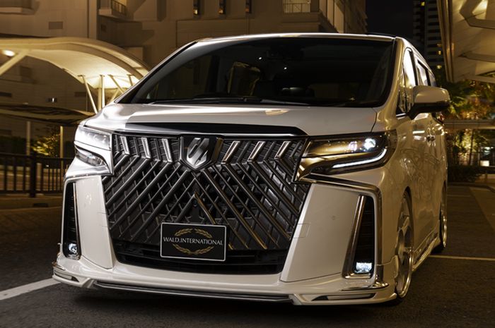 Modifikasi Toyota Alphard hasil garapan Wald Internation