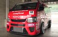 Video Aksi Toyota Hiace Dipakai Buat Nge-Drift, Keren Nih Sob!