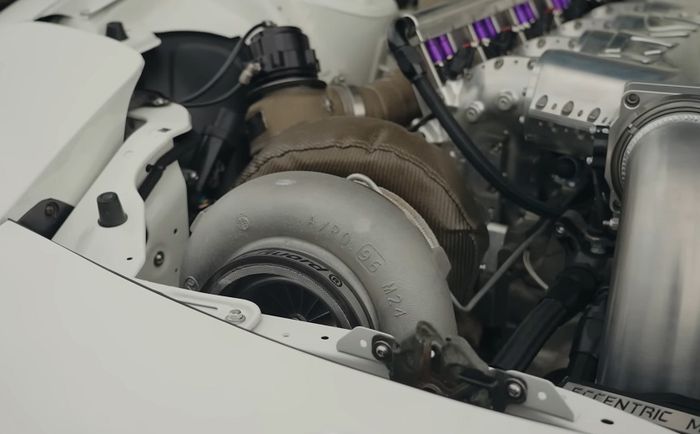 Mesin modifikasi Mazda RX-7 mampu menyemburkan tenaga 1.228 dk 