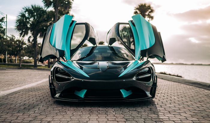 Tampilan depan modifikasi McLaren 720S