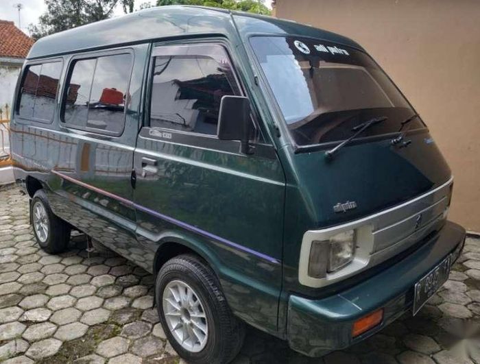 Mobil Carry Minibus Bekas