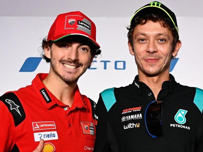 Hubungan Francesco Bagnaia dan Valentino Rossi makin akrab, terlebih karena keduanya sama-sama berkompetisi di kelas MotoGP