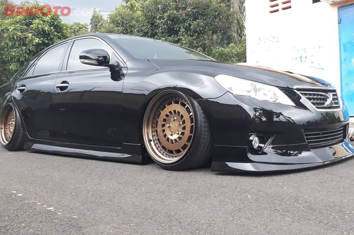 Toyota Mark X bergaya elegan