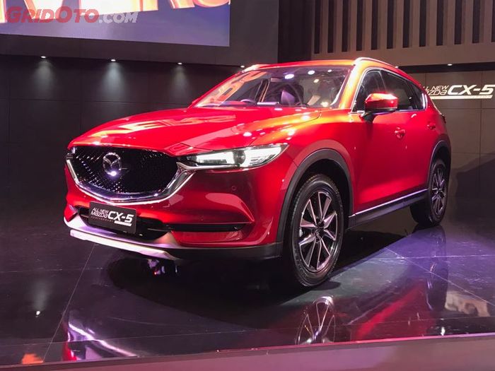 Pada bagian depan All-New Mazda Anniversary Edition sudah dilengkapi signature illumination 