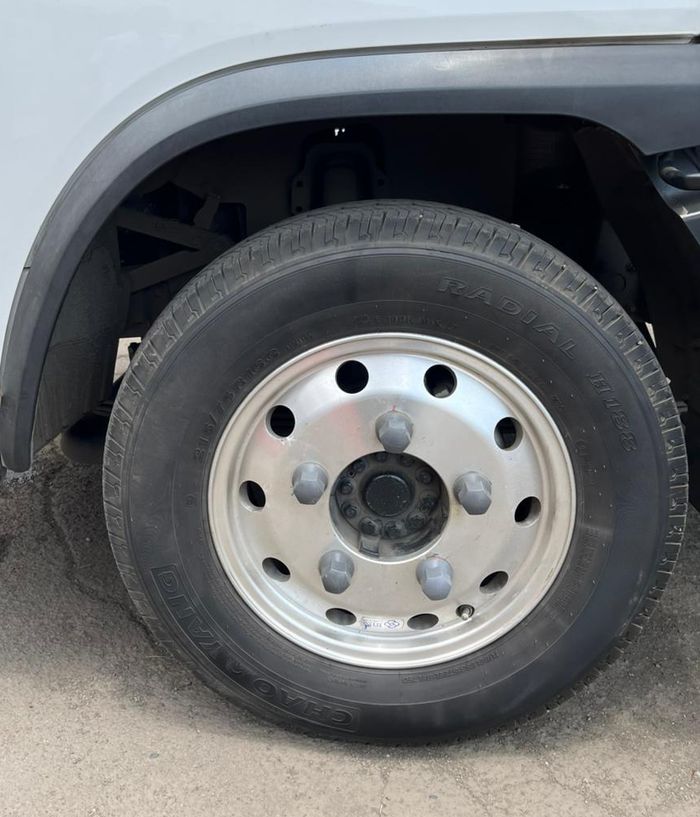 Ban Foton e Mirel L3 menggunakan Chao Yang