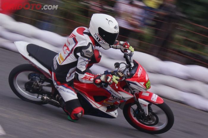 KYT NX-Race saat digunakan oleh Anggi Setiawan.