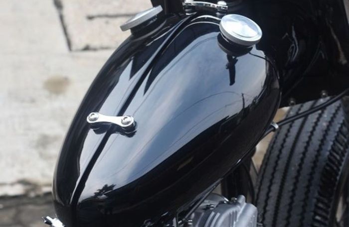 Peanut tank yang dibuatterpisah (split)