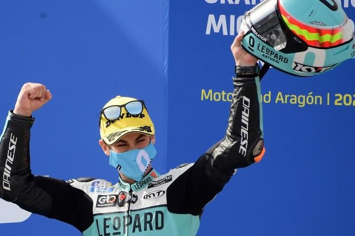 Pembalap tim Leopard Racing, Jaume Masia menang di Moto3 Aragon 2020, jadi pembalap Honda ke-100 berbeda yang meraih kemenangan