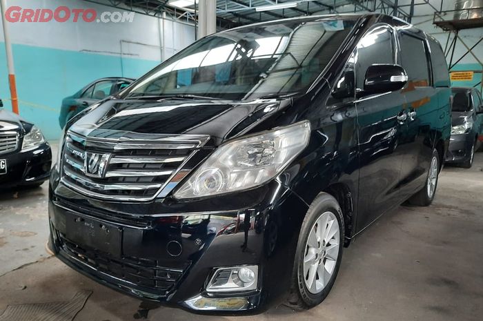 Ilustrasi. Minat mobil bekas Toyota Alphard 2.4 2013, ini penyakit khasnya