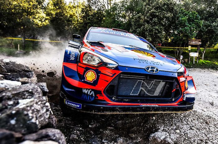 Hyundai i20 Coupe meraja di WRC Sardinia, Italia (09-11/10/2020)