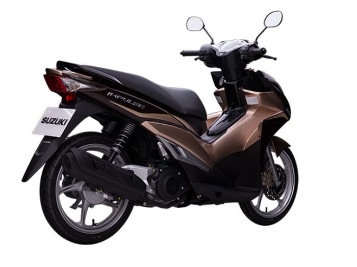 Dilengkapi dengan dua sok belakang