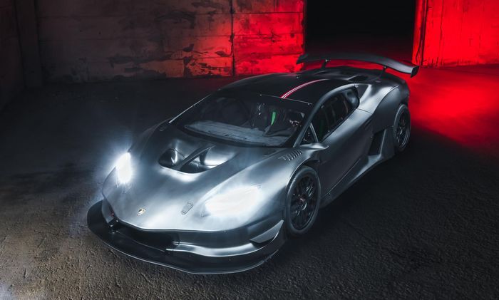 Lamborghini Huracan hasil garapan Zyrus pakai bodi kit karbon
