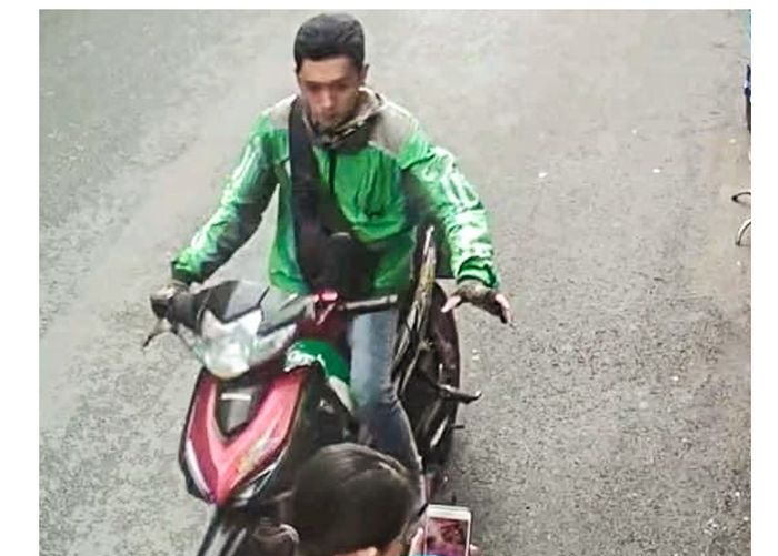 Detik-detik oknum Grab rampas smartphone