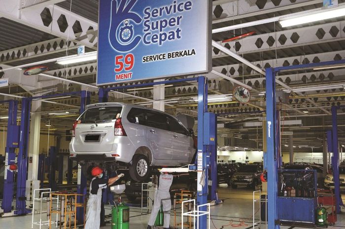 Service mobil Daihatsu drive-thru, pelanggan dapat tetap di dalam mobil, tanpa harus turun meninggalkan mobil