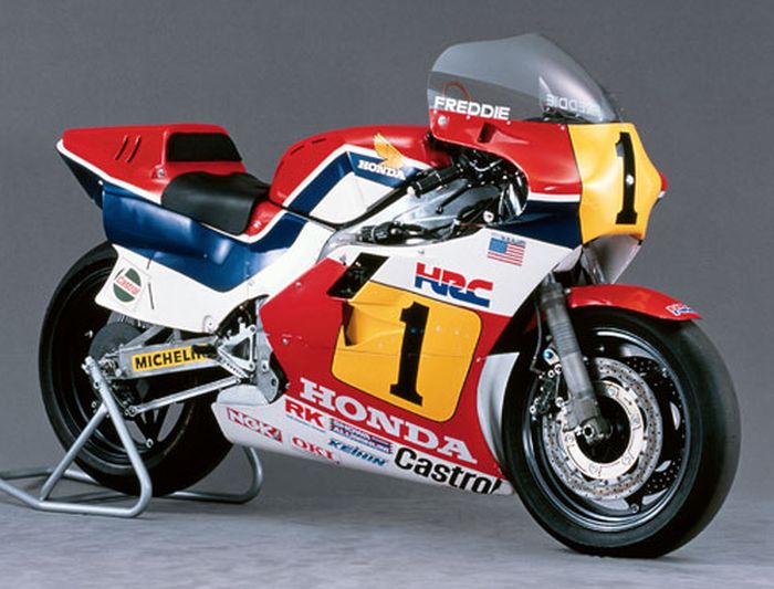 Bentuk motor MotoGP pada 1970-an hingga 1980-an