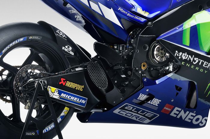 Knalpot YZR-M1 dilengkapi grill