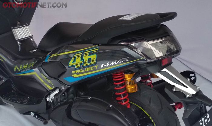 Yamaha NMAX bertema helm AGV Rossi
