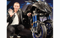 Sstt.. Valentino Rossi Berkencan dengan Niken di Pameran Motor EICMA, Italia
