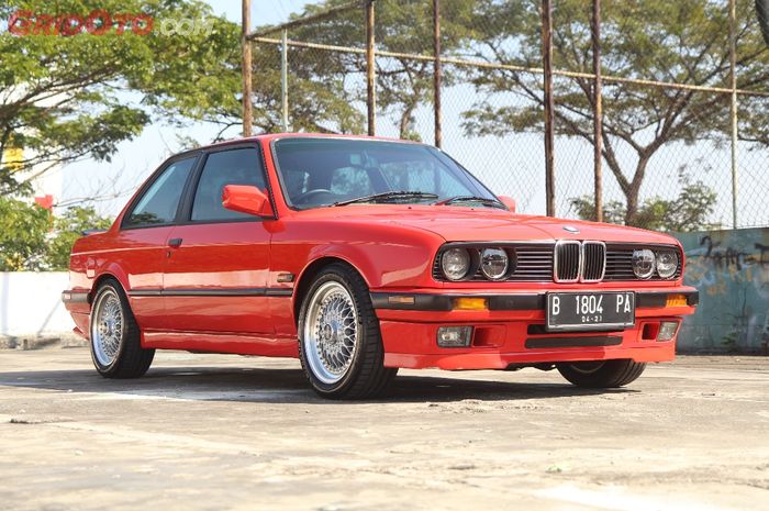 BMW 320i Coupe E30 1990, Sekalian Diceburin