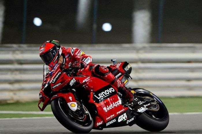 Francesco Bagnaia sebelum terjatuh di MotoGP Qatar 2022 (6/3/2022)
