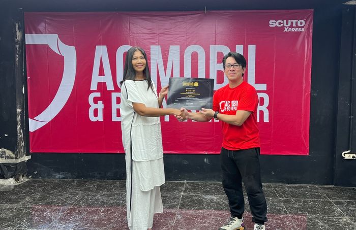 Peresmian Scuto Xpress Depok turut diganjar penghargaan Superbrands Awarad
