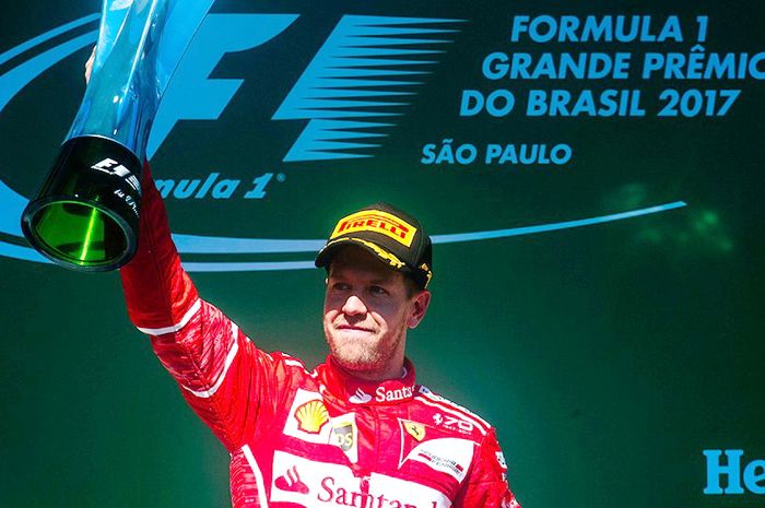 Sebastian Vettel juarai GP F1 Brasil