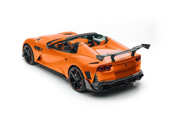 Modifikasi Ferrari 812 GTS mencolok pakai warna oranye dan serat karbon