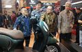 Agak Lain Nih, Honda Scoopy Diajak Mandi Di IMOS 2023