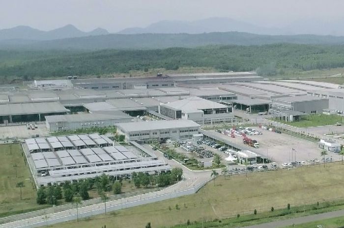 Salah satu area fasilitas perakitan mobil Daihatsu di Karawang Assembly Plant