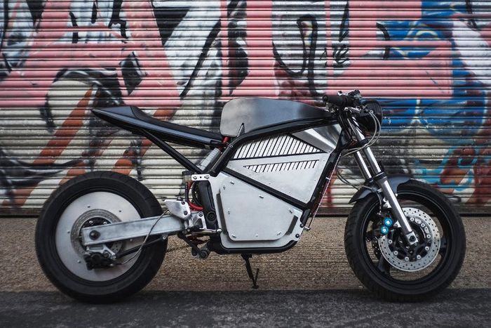 Motor listrik &ldquo;Yamaha Fazer 600&rdquo; bikinan Union Motion, dilansir oleh www.returnof thecaferacers.com