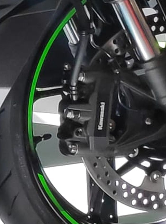 Kaliper rem Kawasaki ZX-25R atau Ninja 25-R 4 silinder