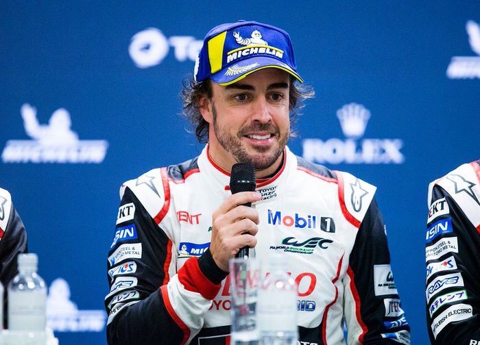 Fernando Alonso saat memenangkan balap mobil ketahanan 6 jam di Belgia, 29 April 2018