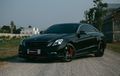 Mercedes-Benz E250 Main Simpel Agresif Pakai Add-on Serat Karbon