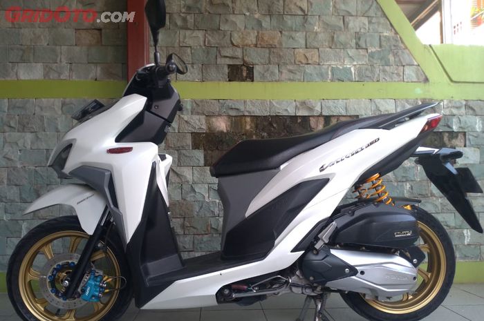 Comot part Honda PCX, Honda Vario ini jadi double sokbreker