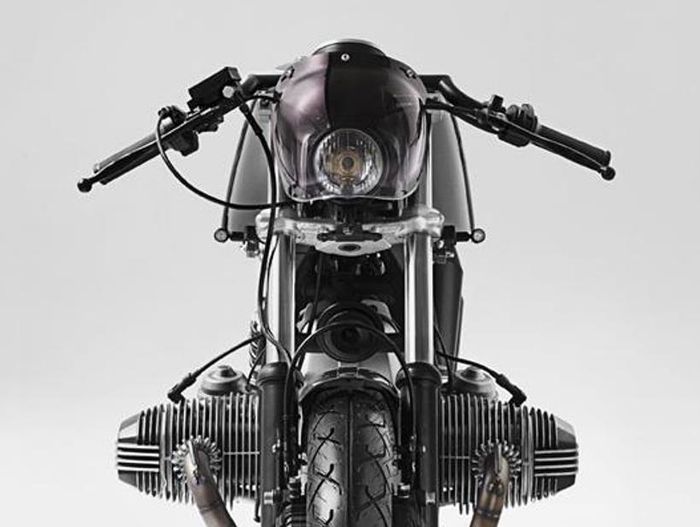 BMW R650 cafc racer dengan visor lampu dari kaca helm, besutan Fuel MC