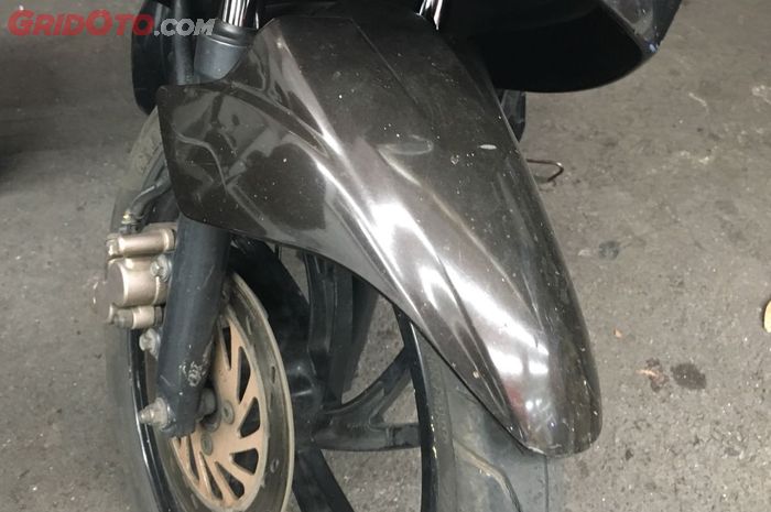 Spakbor depan Suzuki SKywave 125