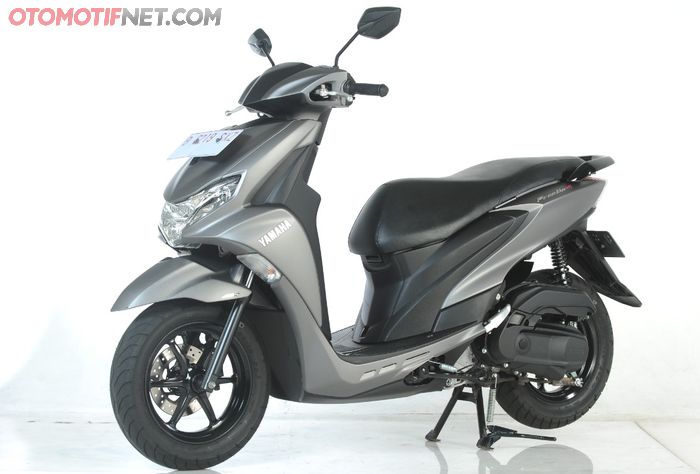 Pelek Yamaha QBIX model palang 6 sama seperti Yamaha FreeGo, hanya beda lebar dan bannya yang gambot