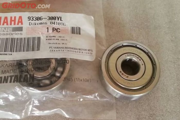 Bearing roda depan kode 6300   