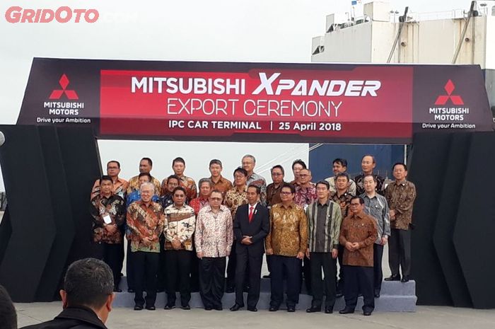 Presiden Jokowi hadiri seremonial ekspor Mitsubishi Xpander