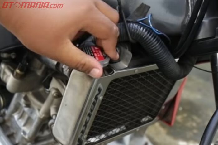 Air Radiator Avanza: Panduan Lengkap Penggantian dan Perawatan