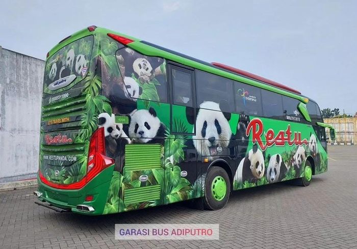 Tampila eksterior bus baru PO Restu garapan karoseri Adi Putro.