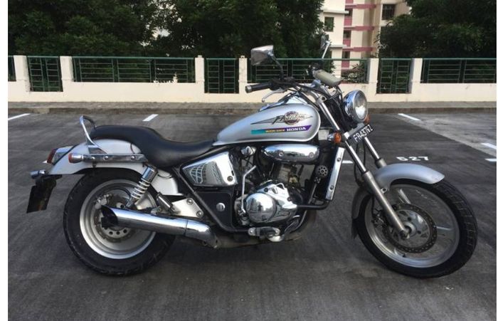 Radiator jadi ciri khas Phantom mesin 2-tak