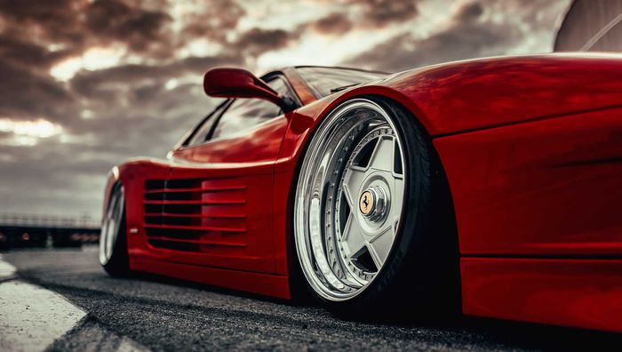 Fender Ferrari Testarossa dibuat lebih lebar 20mm  