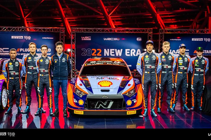Tim Hyundai Shell Mobil dengan mobil reli hybrid Hyundai i20 N Rally1