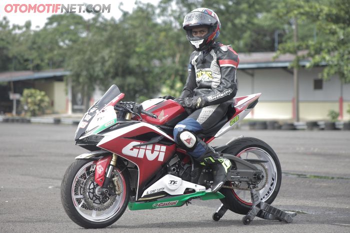 Honda CBR250RR Kaki Gambot, Mesin Didinginkan Part Ducati, LCR Jadi Acuan