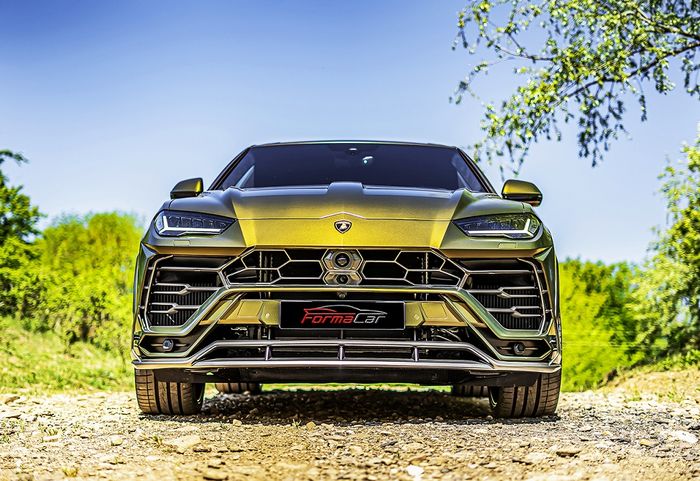 Tampilan depan Lamborghini Urus hasil ubahan SCL Global