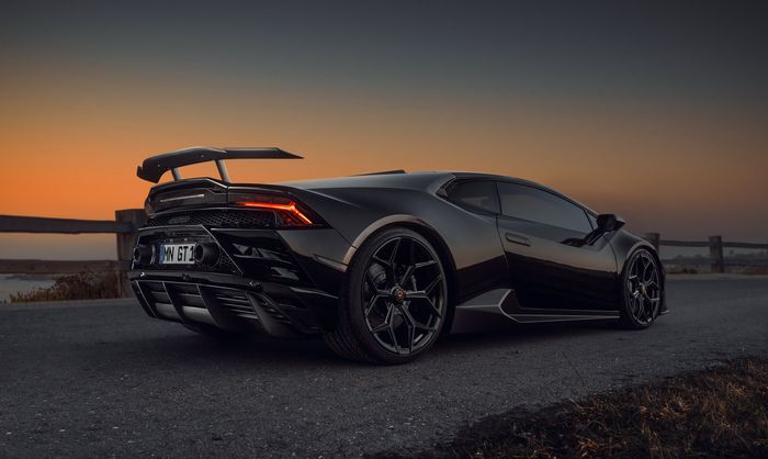Tampilan belakang modifikasi Lamborghini Huracan Evo