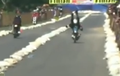 Video: Pembalap Drag Ini Malah Keluarin Gaya Superman, Untung Gak Terbang