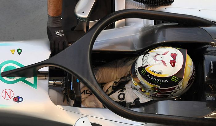 Halo yang berada di atas kokpit mobil F1 dianggap menambah bobot mobil